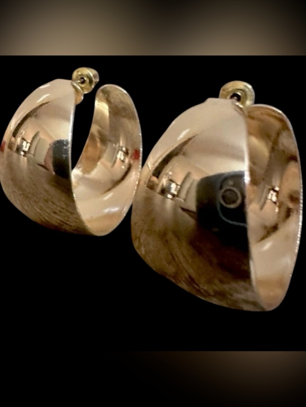 Ultra-Lightweight Chunky Gold Hoop Earrings – 14K Plated Hypoallergenic Hoops - Picture 3 of 3